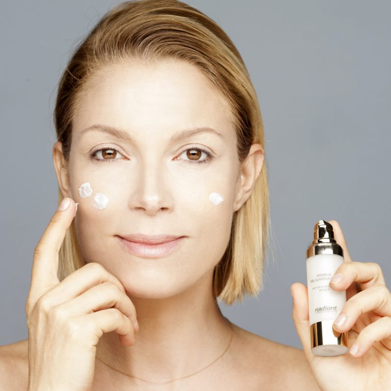 VISIBLE REJUVENATION BOTOX & RADIANCE EFFECT thumbnail 2